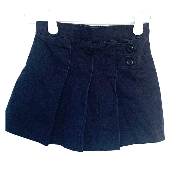 Navy pleated skort - Picture 1 of 3